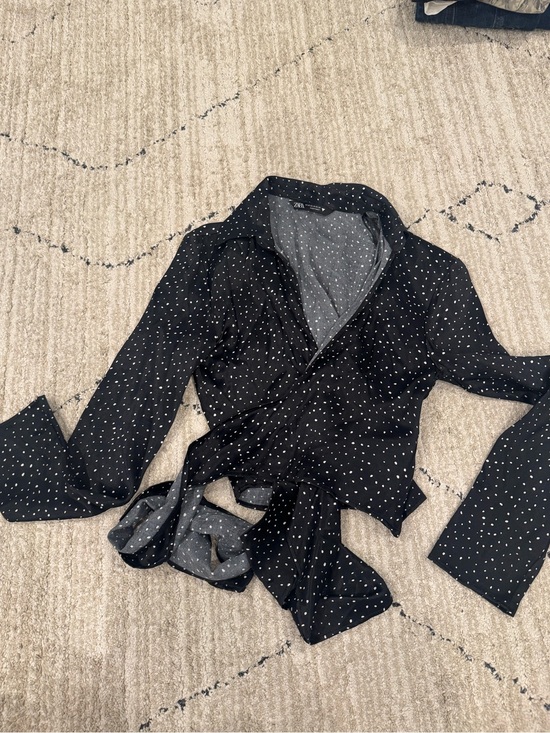 Zara Tops - Zara top size Xs